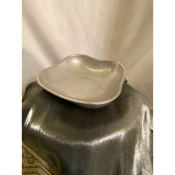 The Wilton Co Heavy Aluminum Square dish 7.25 X 7.25 in with rounded corners EUC - Picture 8 of 14